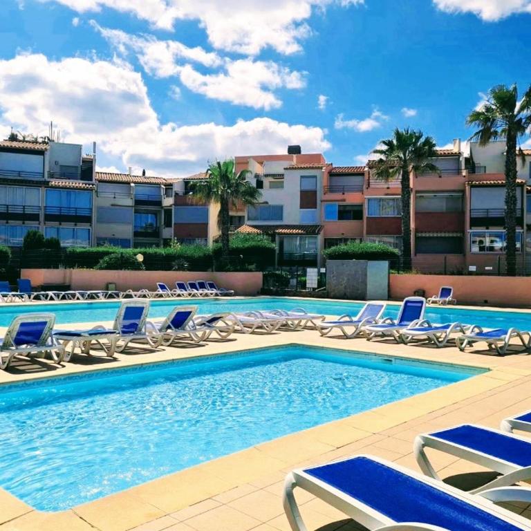 Charmant T2 proche port ! Terrasse plancha wifi ! - Apartment mit 1 Schlafzimmer - 2