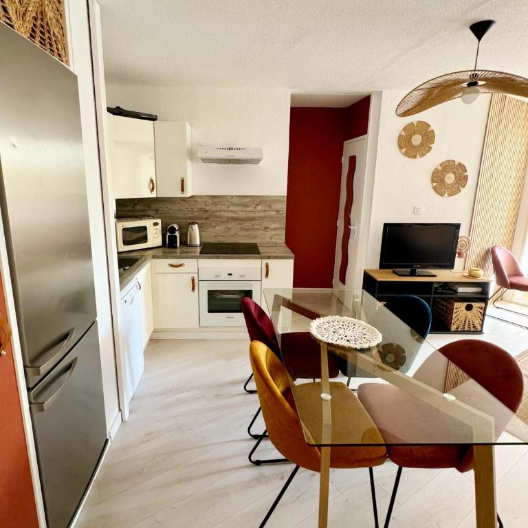Charmant T2 proche port ! Terrasse plancha wifi ! - Apartment mit 1 Schlafzimmer - 6