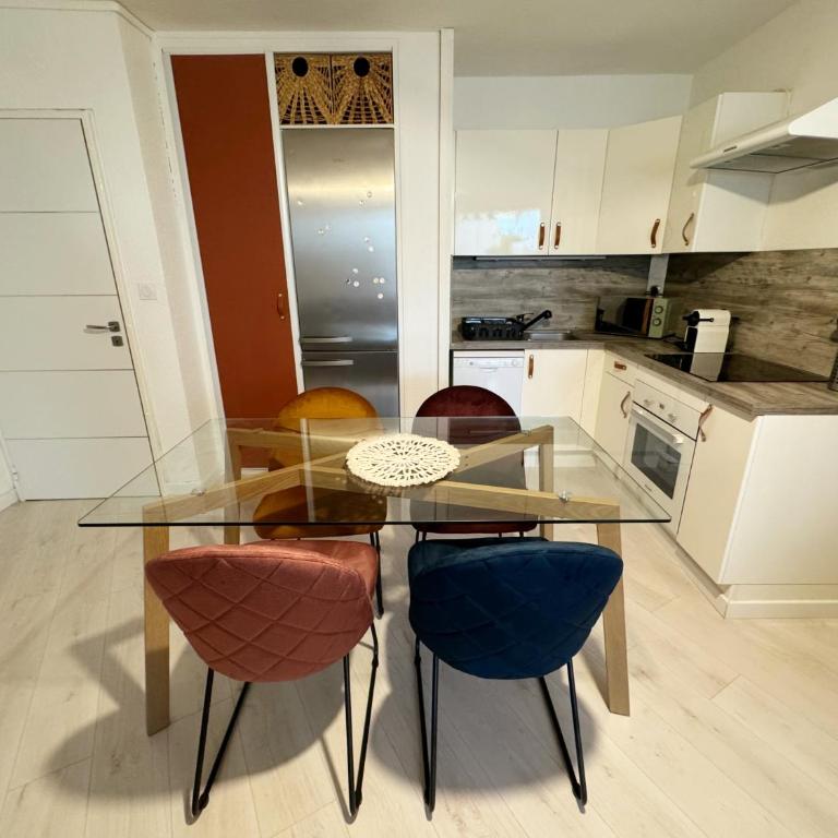 Charmant T2 proche port ! Terrasse plancha wifi ! - Apartment mit 1 Schlafzimmer - 16