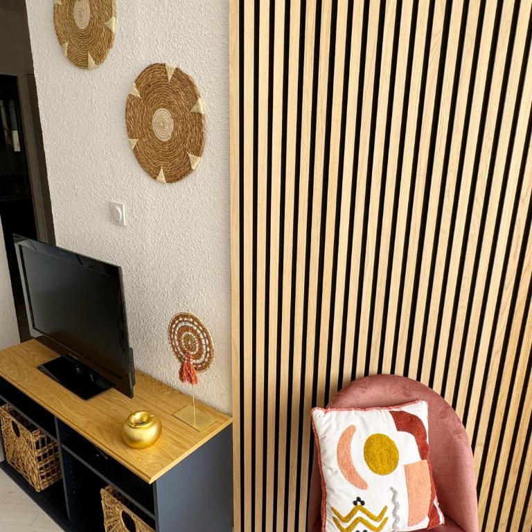 Charmant T2 proche port ! Terrasse plancha wifi ! - Apartment mit 1 Schlafzimmer - 17
