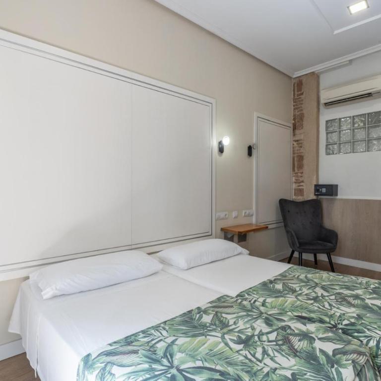Hostal Madrid - Zweibettzimmer - Außenseite - 3