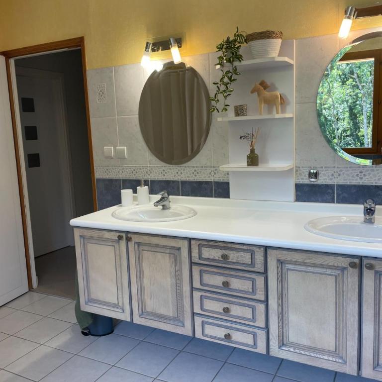 Maison avec piscine chauffée - 10 voyageurs - Villa avec Piscine Privée - 12