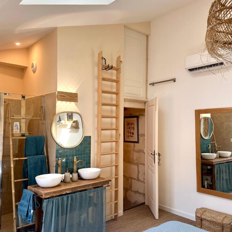 Charmante maison climatisée avec 2x ch et 2x sdb - Maison 2 Chambres - 4