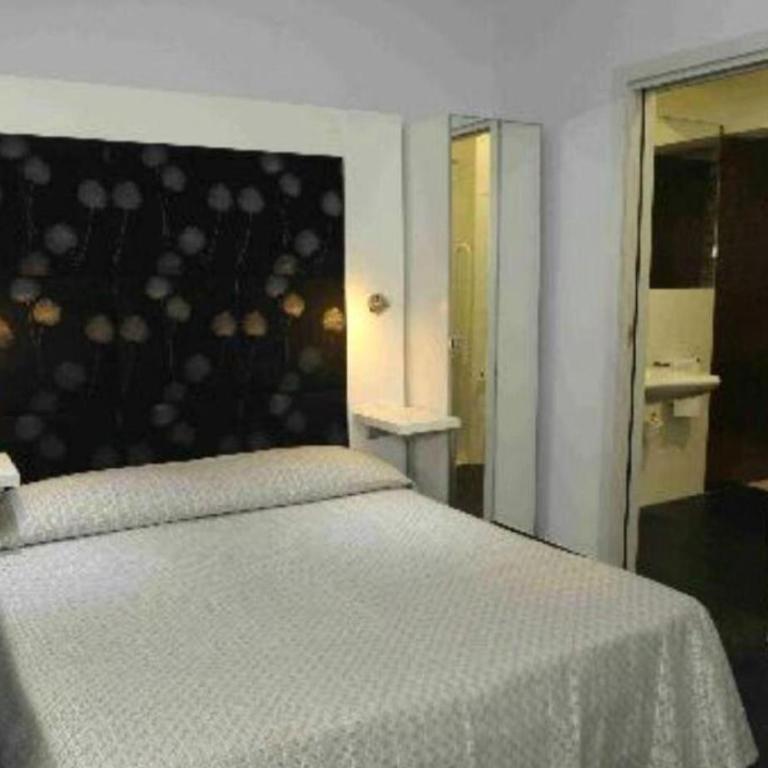 Hotel Aaron - Camera Matrimoniale/Doppia con Letti Singoli - 5