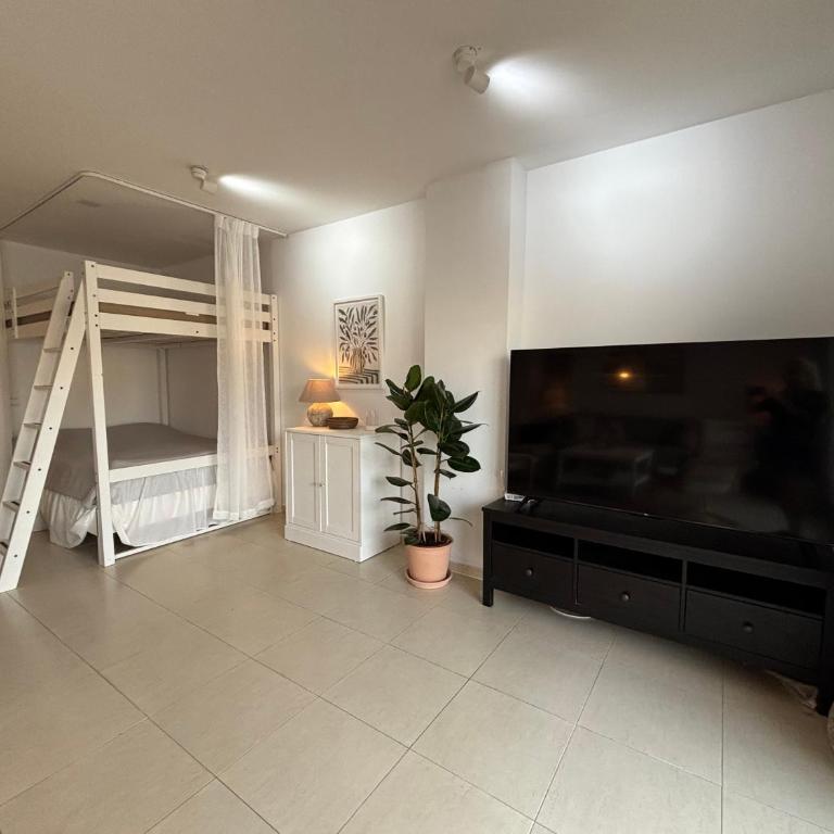 Villa Maravilla - One-Bedroom Deluxe Apartment - 13