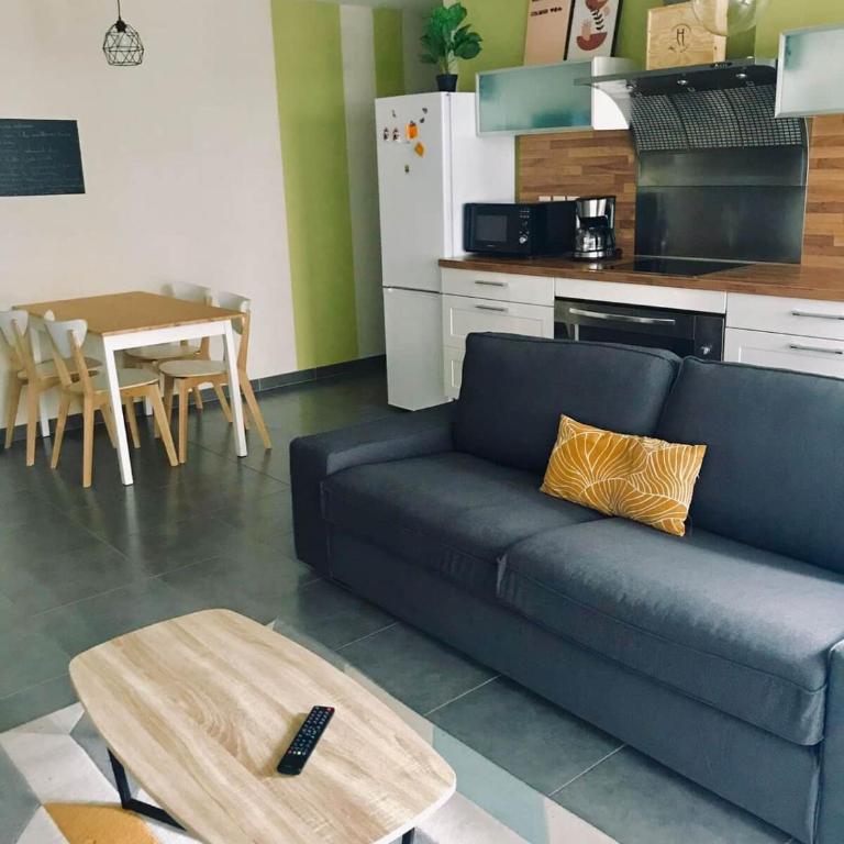 Appartement 60 m² avec parking – proche centre de Colmar - Appartement 2 Chambres - 6