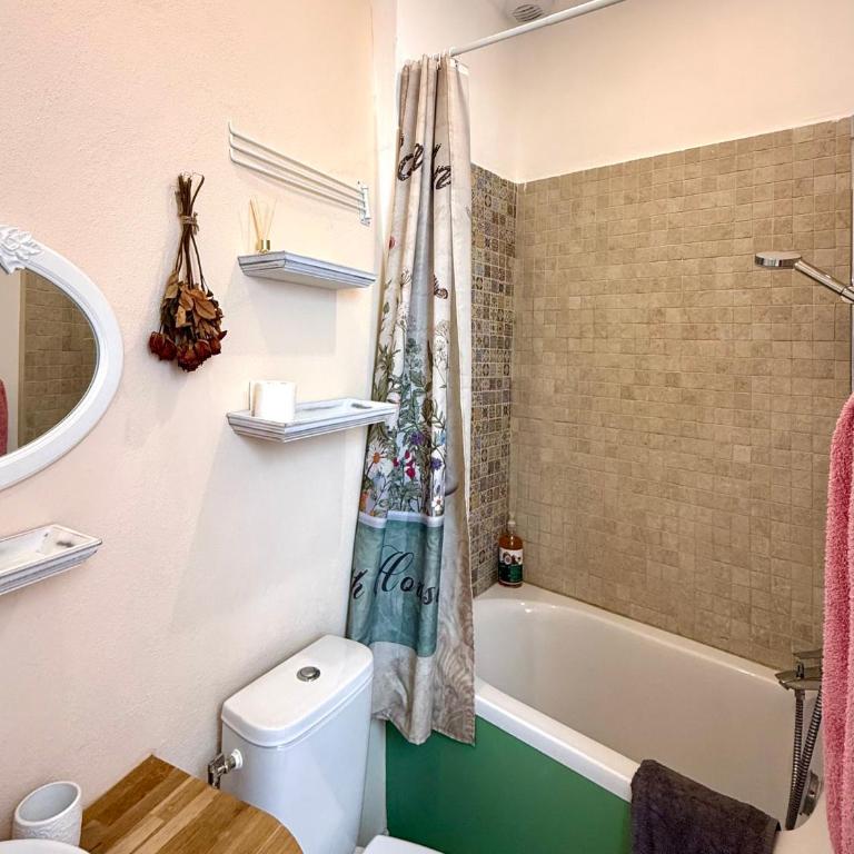Charmante maison climatisée avec 2x ch et 2x sdb - Maison 2 Chambres - 16
