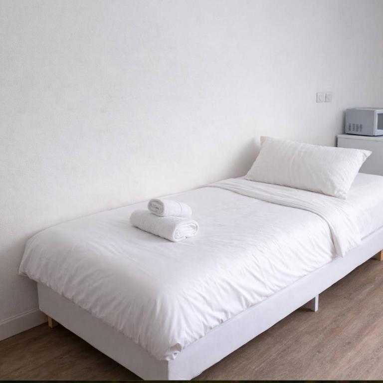 la maison des vignes - Chambre Double Économique - 1