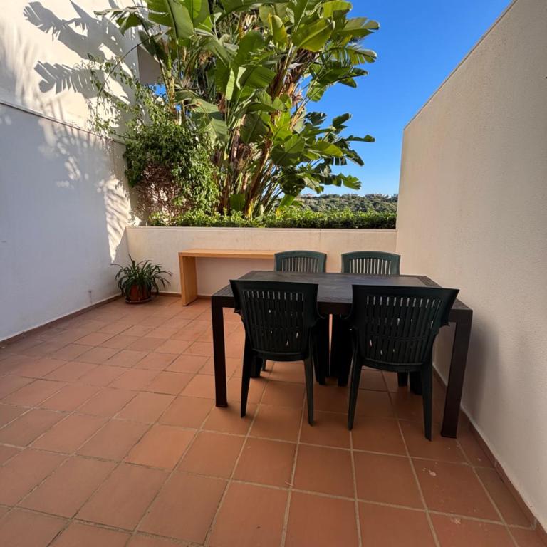 Villa Maravilla - One-Bedroom Deluxe Apartment - 9