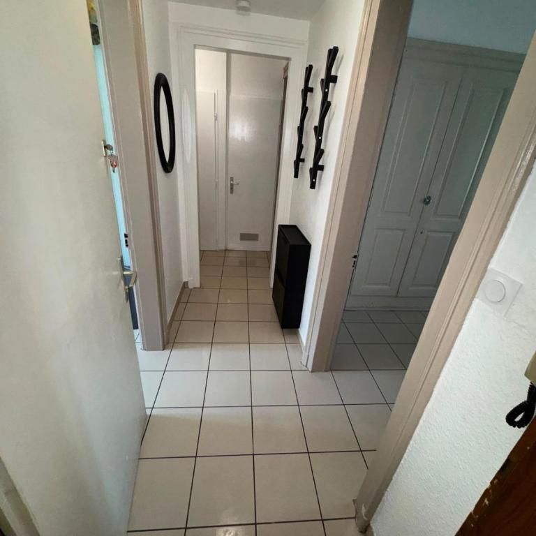 Le BulhTwo Hébergement Fonctionnel au centre de Mulhouse - Two-Bedroom Apartment - 4