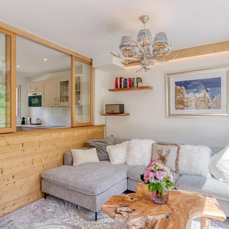 Maison de Vacances Spacieuse Près de Chamonix - Three-Bedroom Chalet - 1