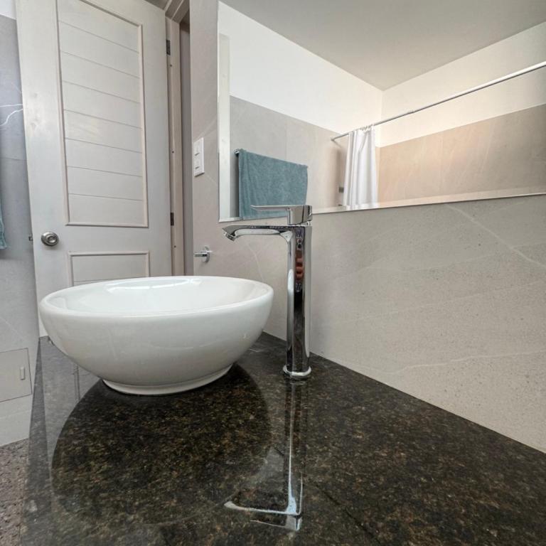 Brand-New Beachfront Luxury at Malecon Seoane Pimentel - Two-Bedroom Apartment - 65
