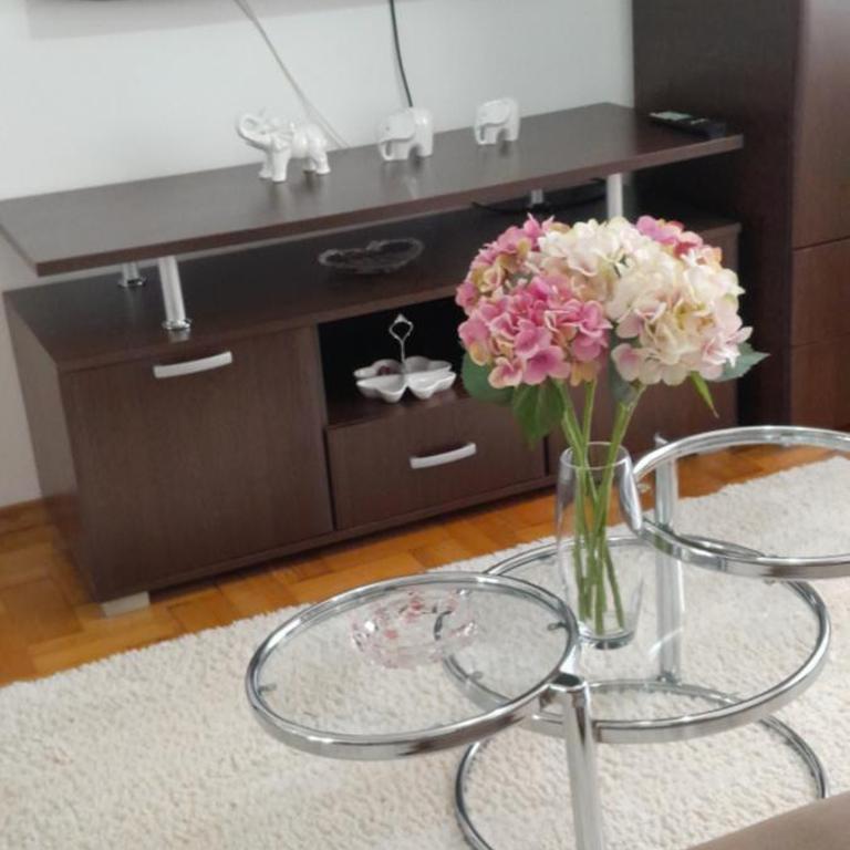 Apartman Layla - Apartman sa 2 Spavaće Sobe i Pogledom na Vrt - 7