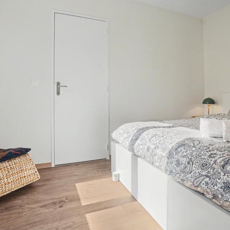 Les Beaux Volumes - Grand T2 rénové tout confort - Appartement 1 Chambre - 19