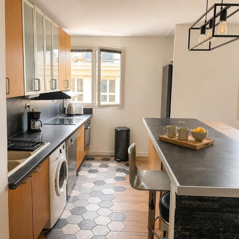 Joli T2 centre ville avec Parking privé - Apartment mit 1 Schlafzimmer und Gartenblick - 5