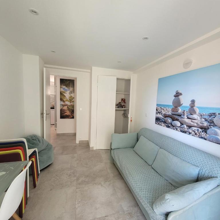 Appartement T1 35m2 #balcon #parking #télé #wifi #climatisation #Nam - Thao Nice - Appartement 1 Chambre avec Balcon - 4