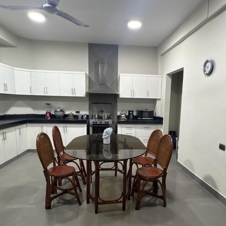 Casa céntrica de 5 habitaciones hasta 13 personas - Casa con 1 dormitorio - 3