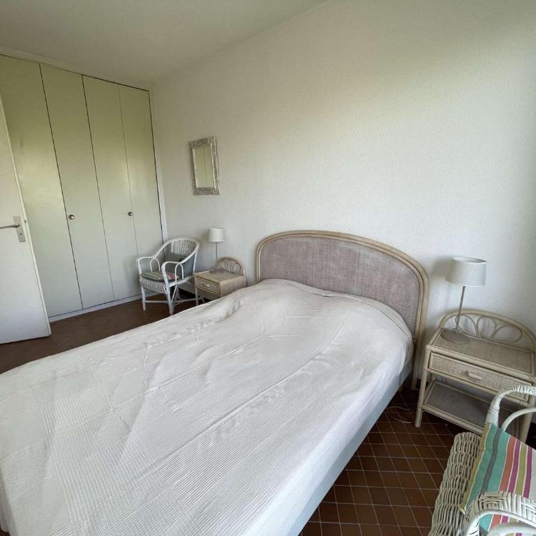 3 pièces avec piscine, proche plage, wifi, parking - idéal familles - FR-1-328-257 - Apartment - 13
