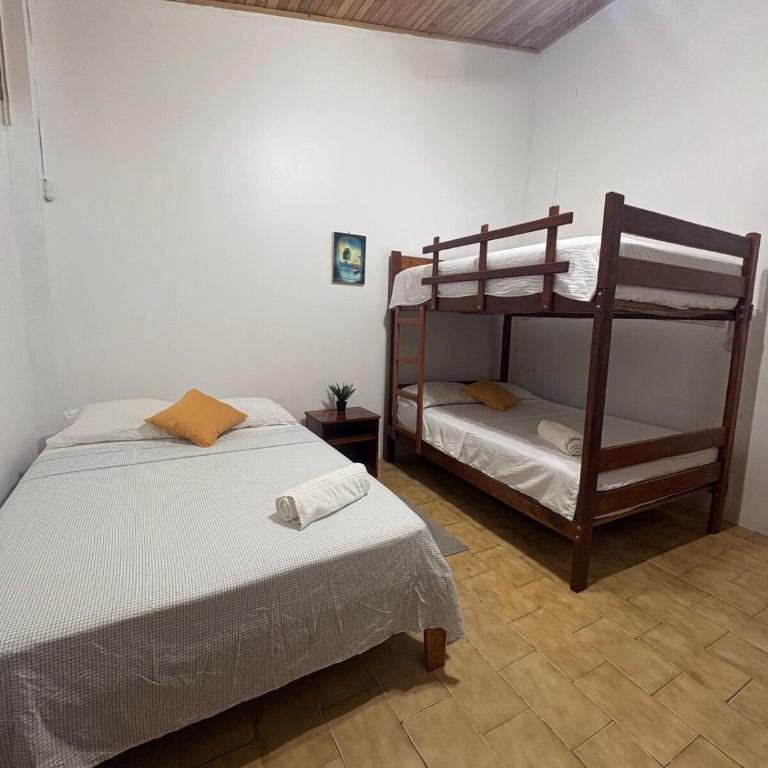 Casa céntrica de 5 habitaciones hasta 13 personas - Casa con 1 dormitorio - 28