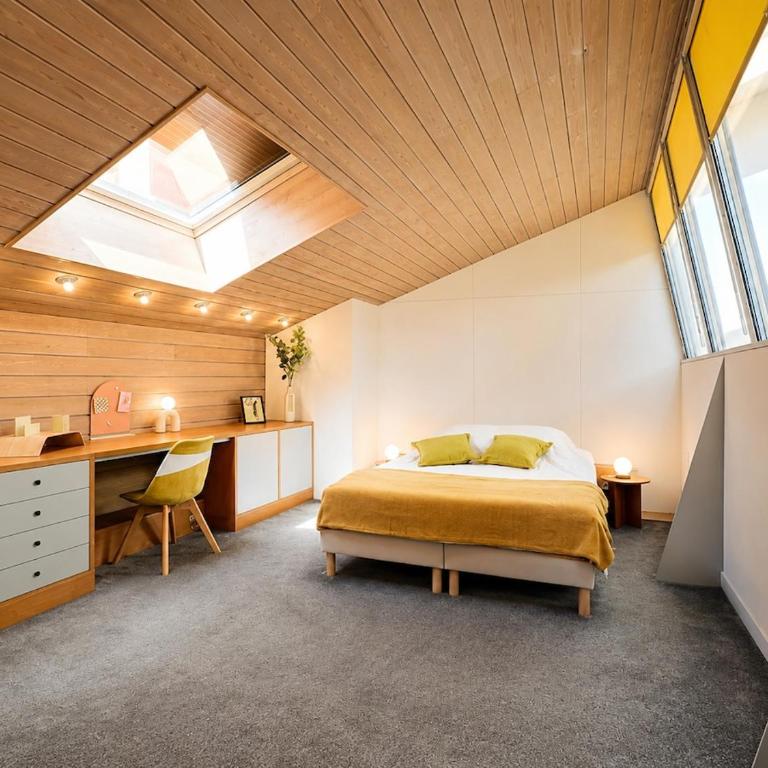 Loft exceptionnel - Garage privé - 6 personnes - Centre-ville - Appartement 3 Chambres - 15