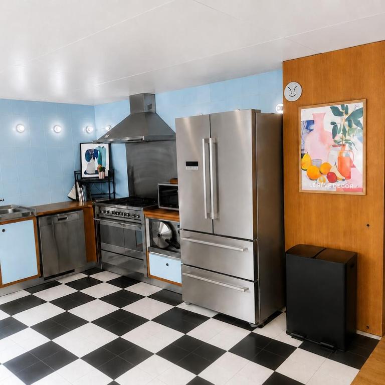 Loft exceptionnel - Garage privé - 6 personnes - Centre-ville - Appartement 3 Chambres - 26