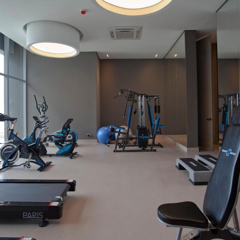 impecable apartamento excelente ubicación - Three-Bedroom Apartment - 32