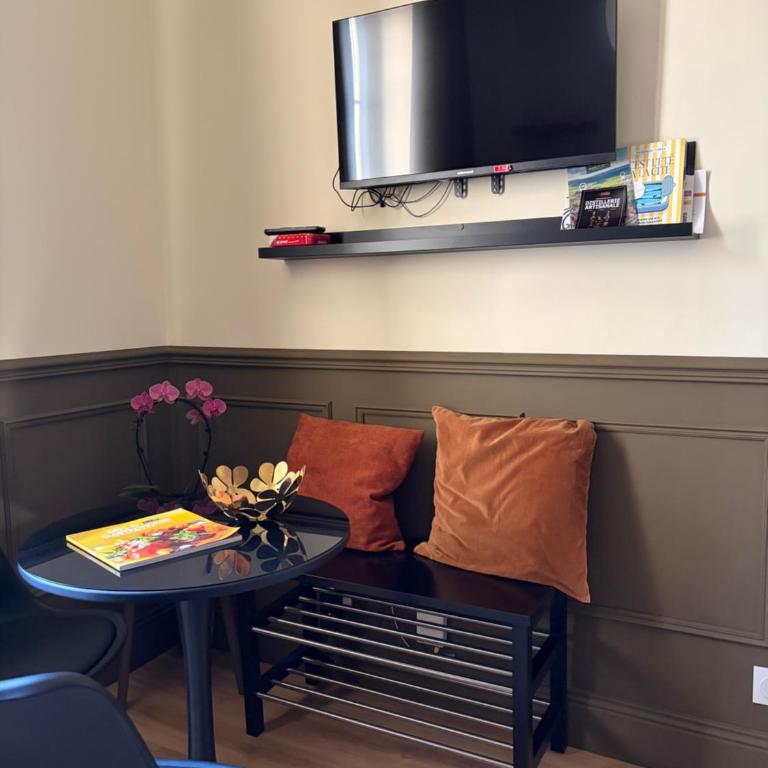 Cozy and well located - One-Bedroom Apartment - 6