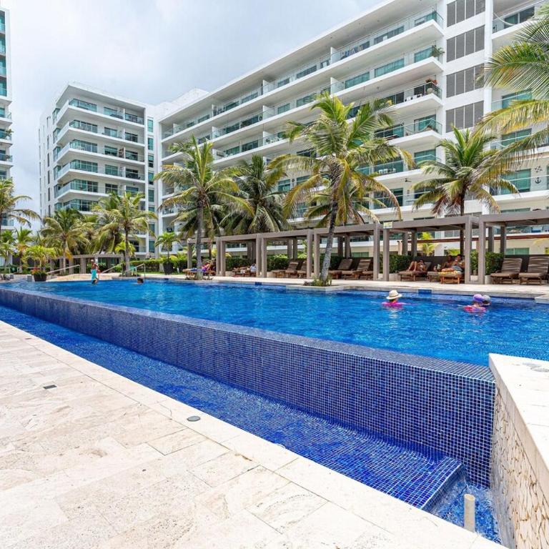 Oceanfront · 2 Bedrooms · Morros Ultra - Two-Bedroom Apartment with Sea View - 4