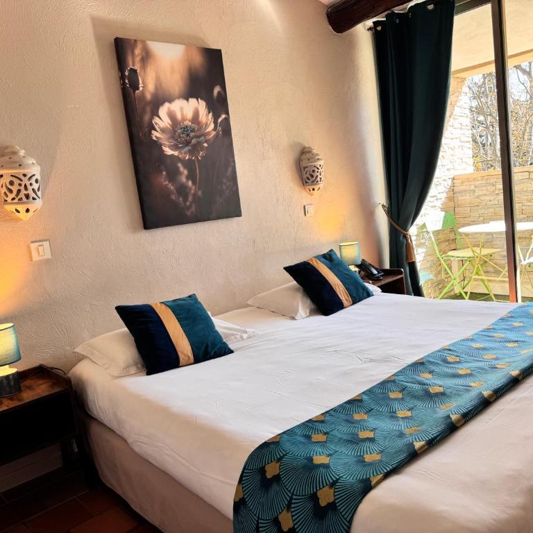 Logis Hotel le Mas De Cure Bourse - Chambre Double Classique - 9