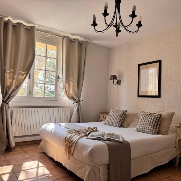 Logis Hotel le Mas De Cure Bourse - Chambre Double Supérieure - 9