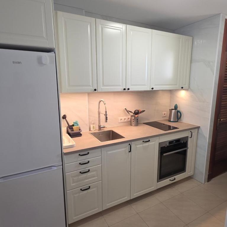 Nice 2 bedrooms apartment with ocean view - Two-Bedroom Apartment - 5