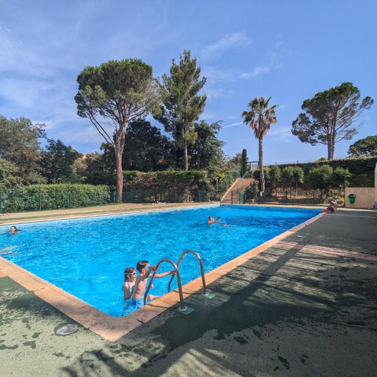 Superbe appartement avec piscine et vue mer époustouflante - Apartamento de 2 dormitorios - 12