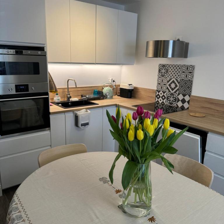 Apparemment F3 avec terrasse Clim & tram - Appartement 2 Chambres - 26
