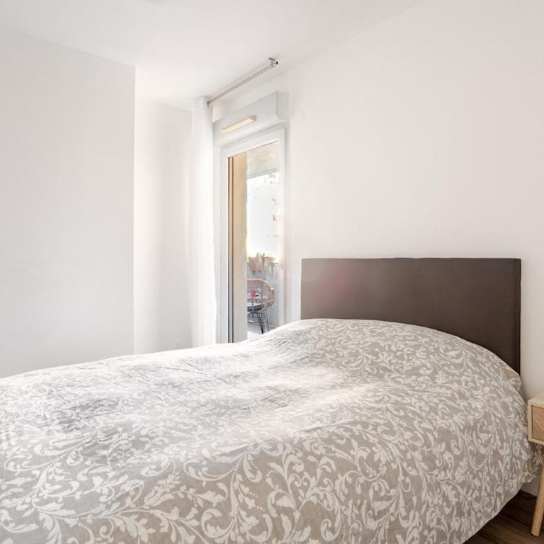 Apparemment F3 avec terrasse Clim & tram - Appartement 2 Chambres - 16