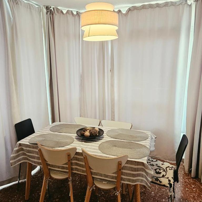 APT ALHAMBRA CON AIRE ACOND, 3 hab, ZONA PLAYA de LEVANTE-PISCINA-WIFI, parking suplem - Apartment - 12