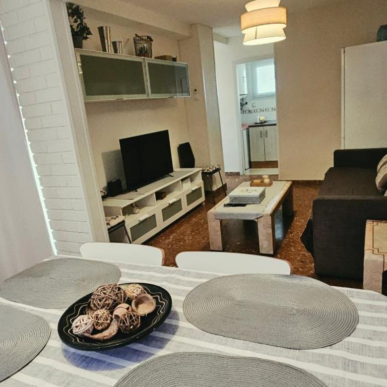 APT ALHAMBRA CON AIRE ACOND, 3 hab, ZONA PLAYA de LEVANTE-PISCINA-WIFI, parking suplem - Apartment - 25