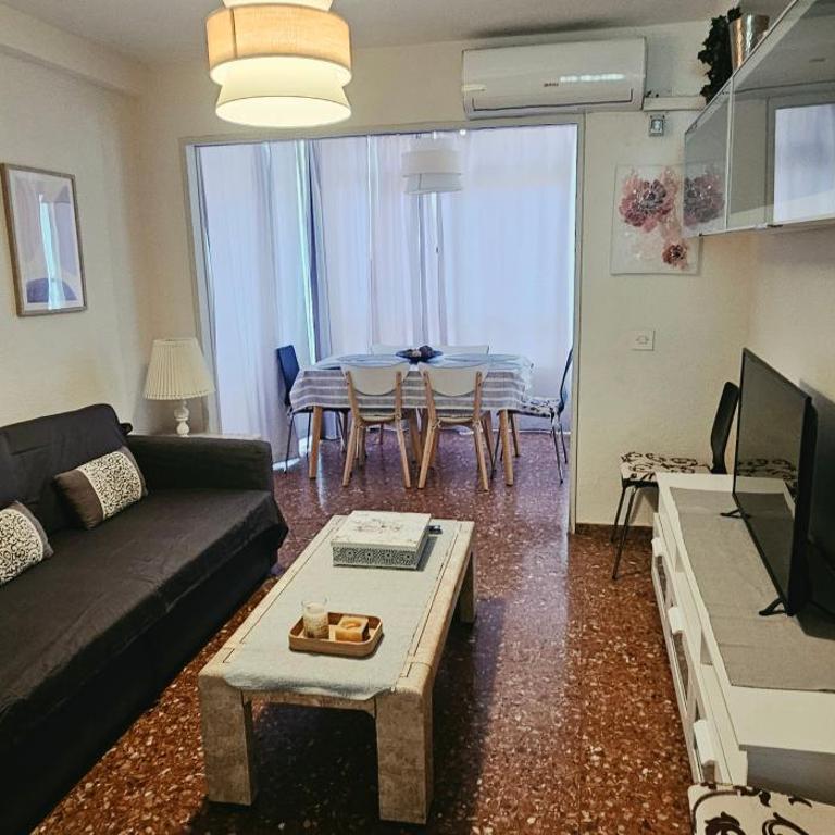 APT ALHAMBRA CON AIRE ACOND, 3 hab, ZONA PLAYA de LEVANTE-PISCINA-WIFI, parking suplem - Apartment - 2