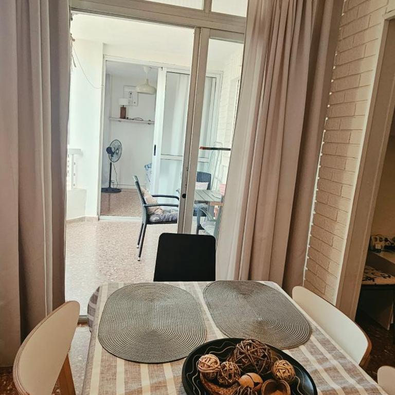 APT ALHAMBRA CON AIRE ACOND, 3 hab, ZONA PLAYA de LEVANTE-PISCINA-WIFI, parking suplem - Apartment - 33