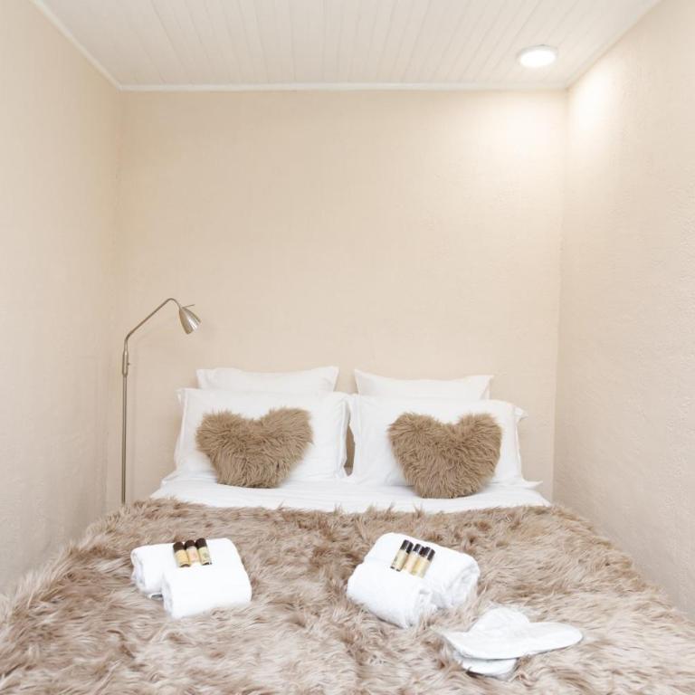 Panisse YourHostHelper - One-Bedroom Apartment - 7