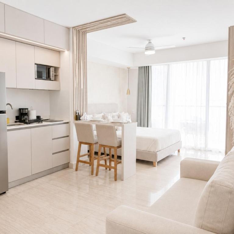 Apartasuite en Crespo con Vista al Mar - Cerca al Aeropuerto - Apartment - 1
