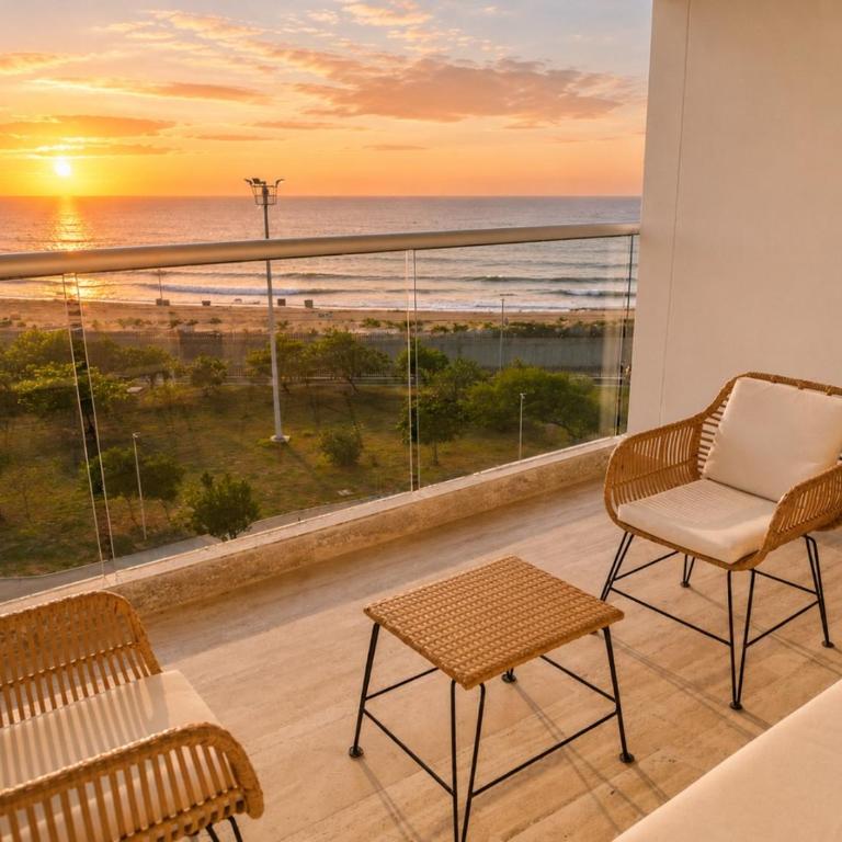 Apartasuite en Crespo con Vista al Mar - Cerca al Aeropuerto - Apartment - 37