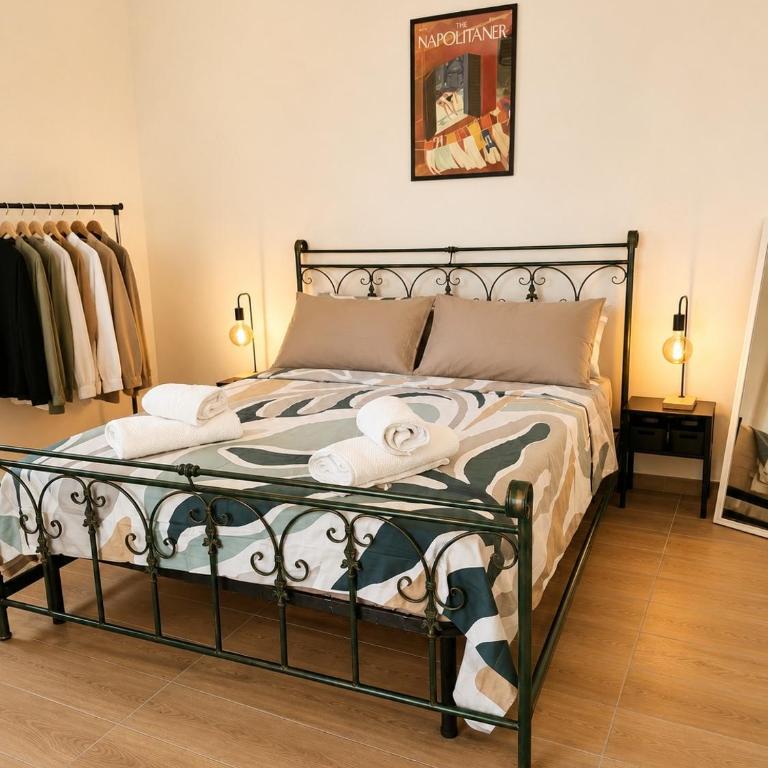 Naples Bella Vista House Nitsch Museum Metro Dante - Two-Bedroom Apartment - 22