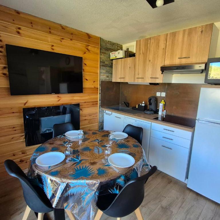 Appartement 6 personnes pied des pistes - Apartment mit 2 Schlafzimmern - 1