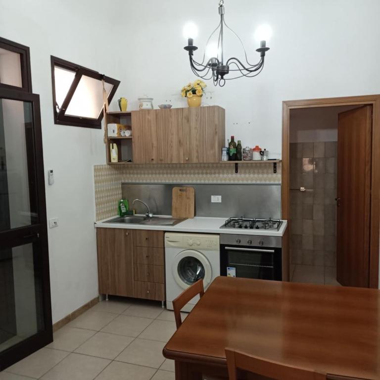 Cartuzza 18 - Habitación con cama extragrande y balcón - 2