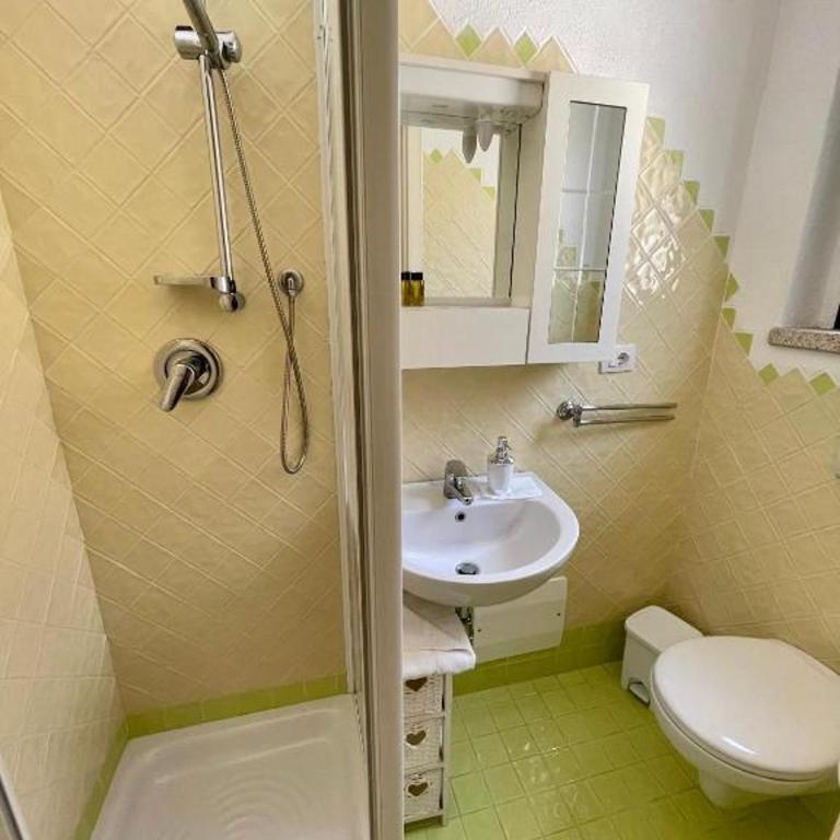 B&B Le Farfalle - Camera Tripla Economy - 2