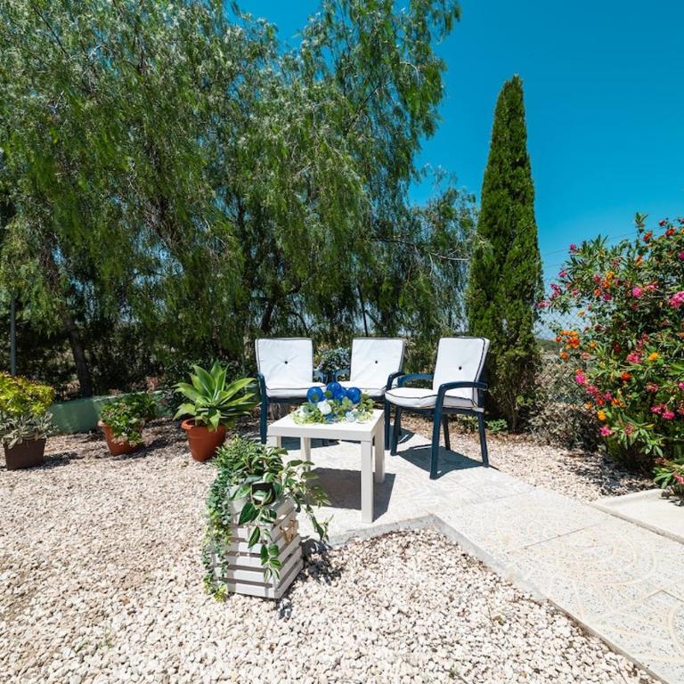 Castanea - Rustic Spanish Retreat - Apartamento de 2 dormitorios - 70