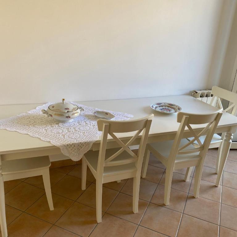 Il Giardino Segreto - Appartamento con 3 Camere da Letto e con Vista - 10