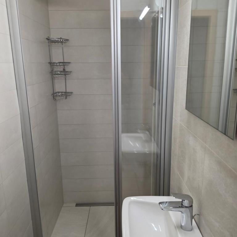 Diana 1 appartement spacieux 5 pièces - Apartment mit 4 Schlafzimmern und einem Balkon - 36