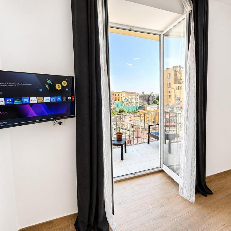Naples Bella Vista House Nitsch Museum Metro Dante - Two-Bedroom Apartment - 32