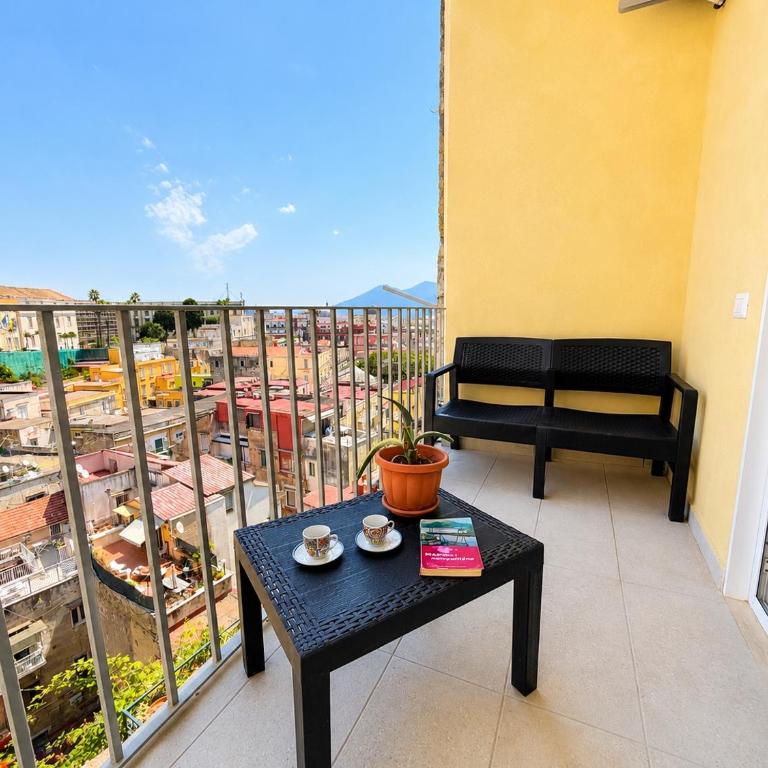 Naples Bella Vista House Nitsch Museum Metro Dante - Two-Bedroom Apartment - 40